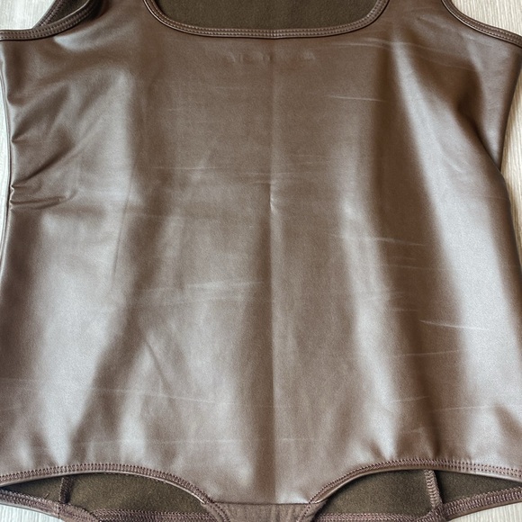 Abercrombie faux Leather Bodysuit - Picture 5 of 6